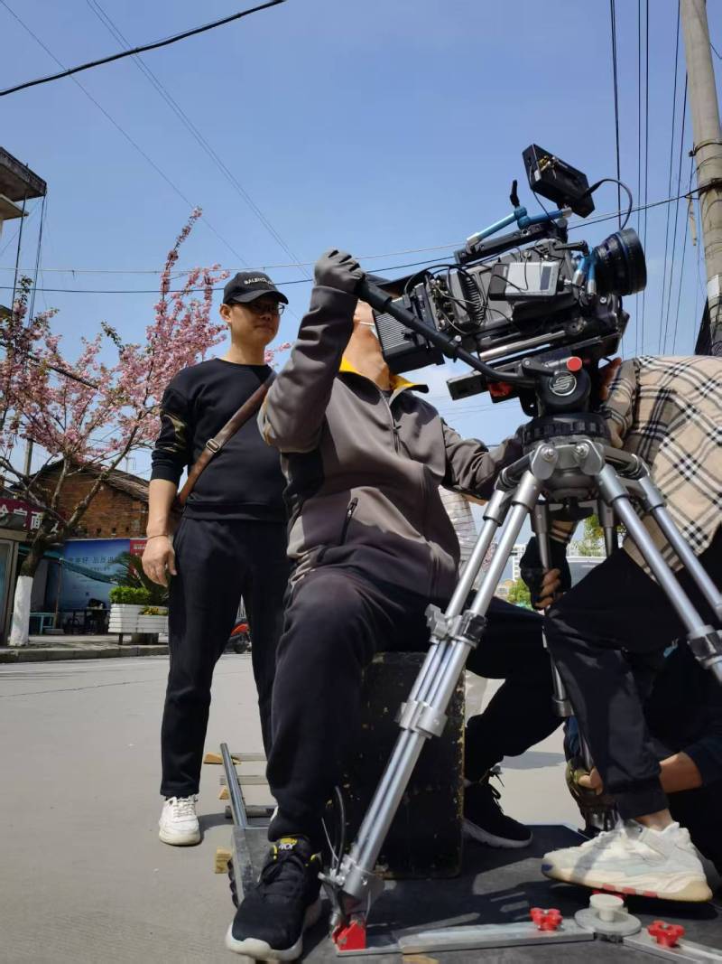 马山县广告片拍摄：快消品牌爆款之选，网感内容适配社媒传播！